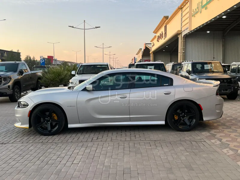 2021 دودج تشارجر ار تي