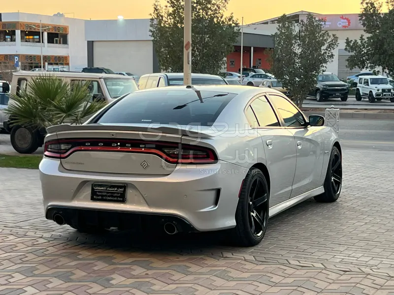 2021 دودج تشارجر ار تي