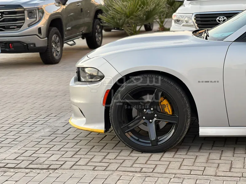 2021 دودج تشارجر ار تي