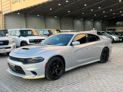2021 دودج تشارجر ار تي