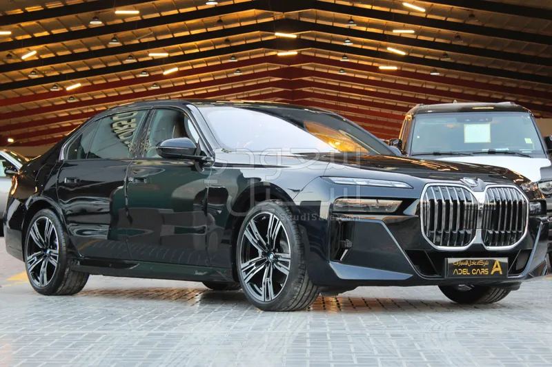 2026 بي ام دبليو الفئة السابعة 735أي