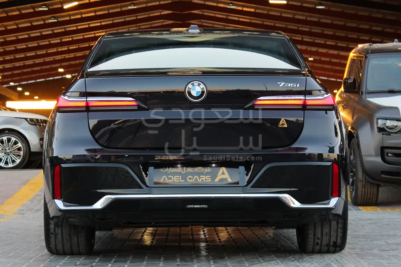 2026 بي ام دبليو الفئة السابعة 735أي