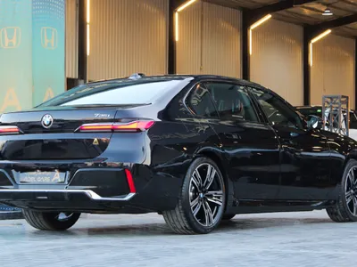 2026 بي ام دبليو الفئة السابعة 735أي