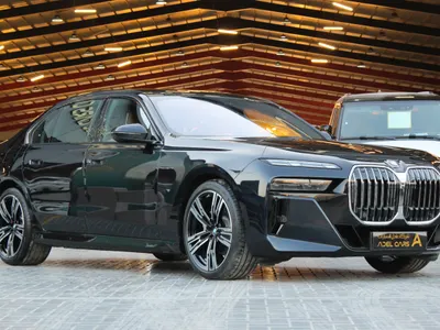 2026 بي ام دبليو الفئة السابعة 735أي