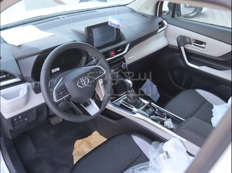 2025 تويوتا فيلوز