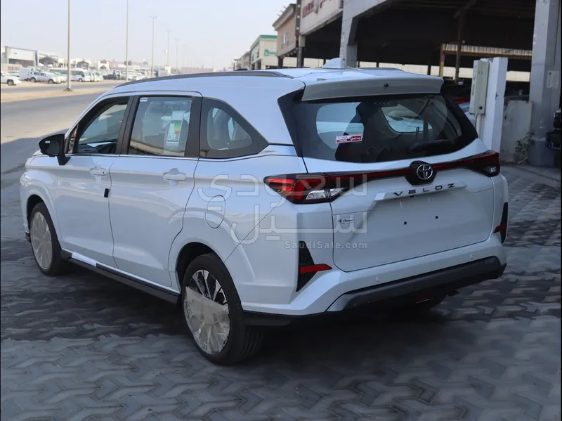 2025 تويوتا فيلوز