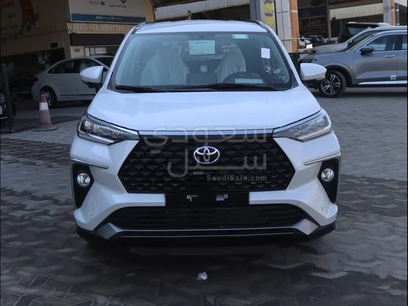 2025 تويوتا فيلوز