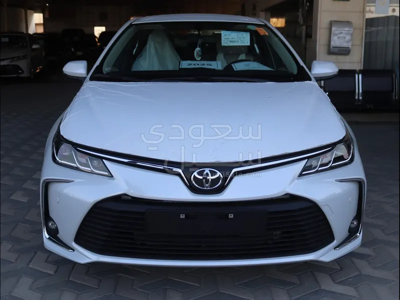 2025 تويوتا كورولا