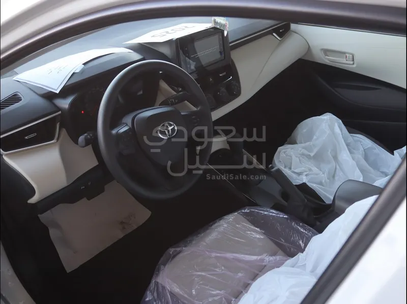 2025 تويوتا كورولا