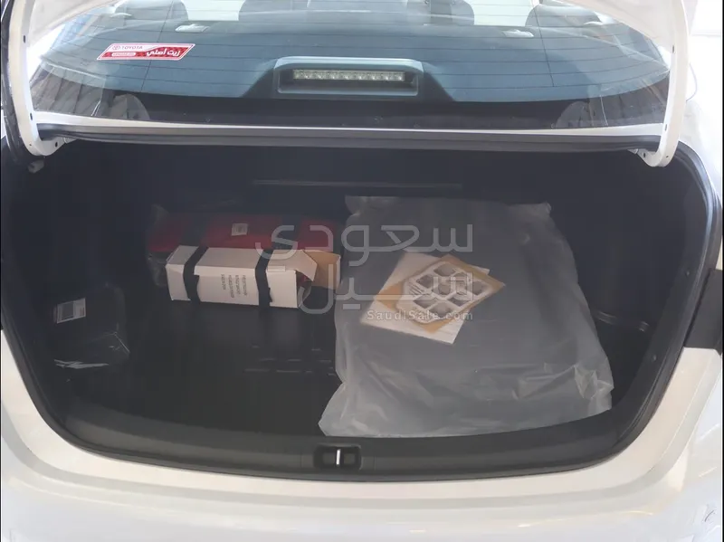 2025 تويوتا كورولا