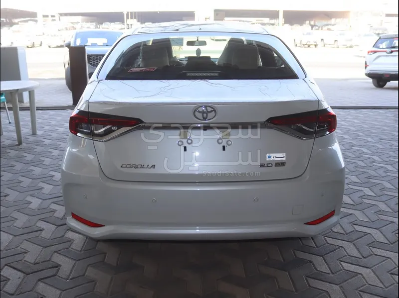 2025 تويوتا كورولا