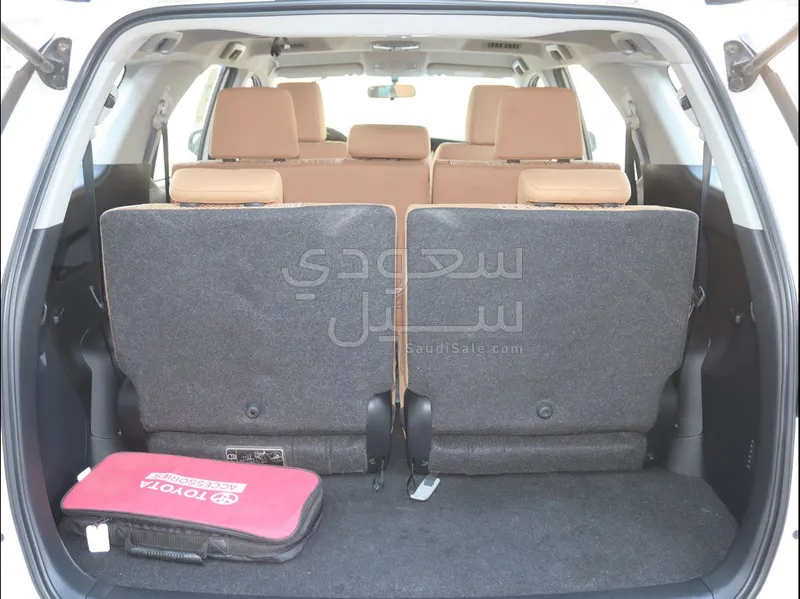 2022 تويوتا فورشنر جي اكس