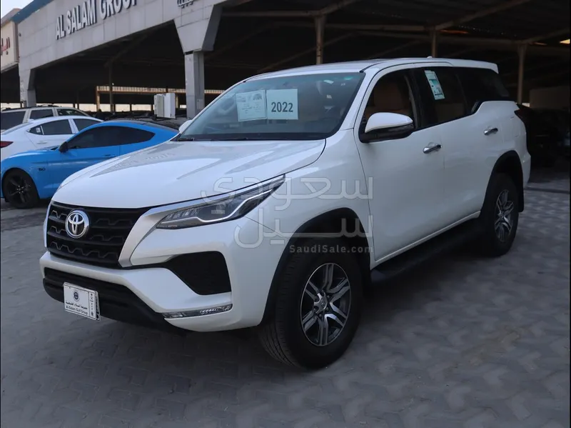 2022 تويوتا فورشنر جي اكس