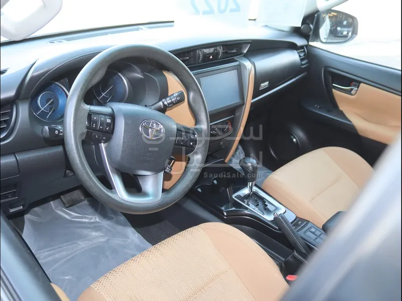 2022 تويوتا فورشنر جي اكس