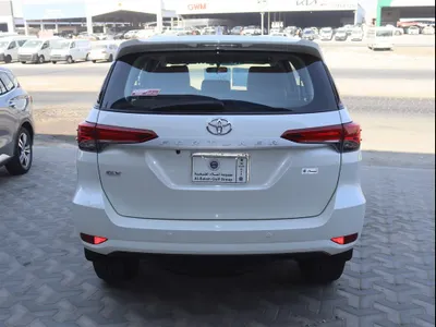 2022 تويوتا فورشنر جي اكس