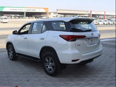 2022 تويوتا فورشنر جي اكس