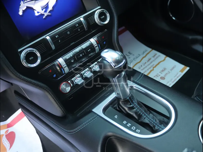 2022 فورد موستانغ جي تي