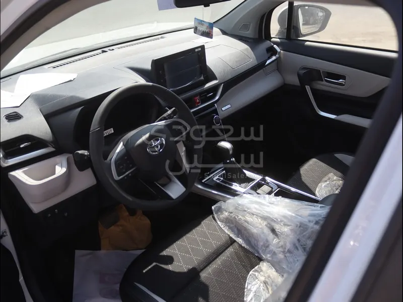 2025 تويوتا فيلوز