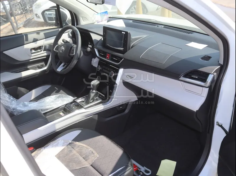 2025 تويوتا فيلوز