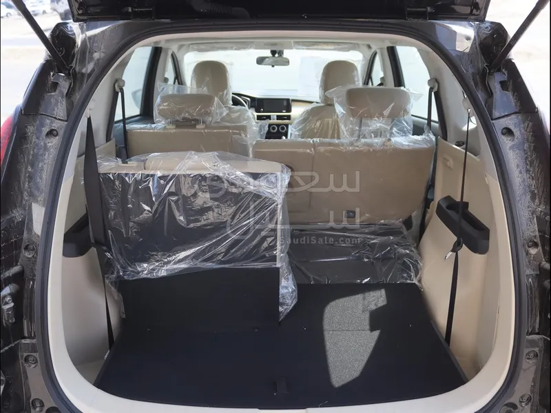 2025 متسوبيشي اكسباندر كروس