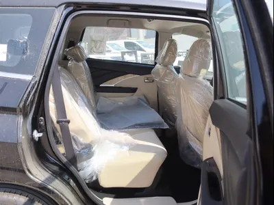 2025 متسوبيشي اكسباندر كروس