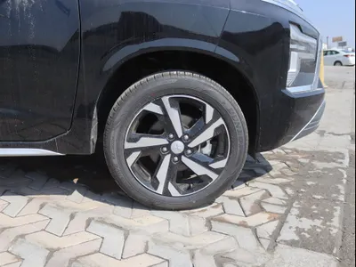 2025 متسوبيشي اكسباندر كروس