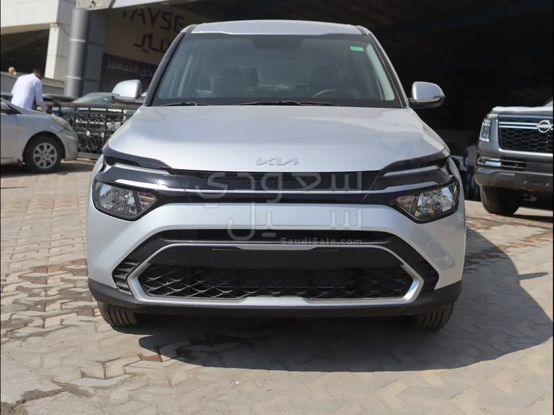 2025 كيا كارنز