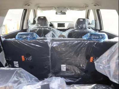 2025 كيا كارنز