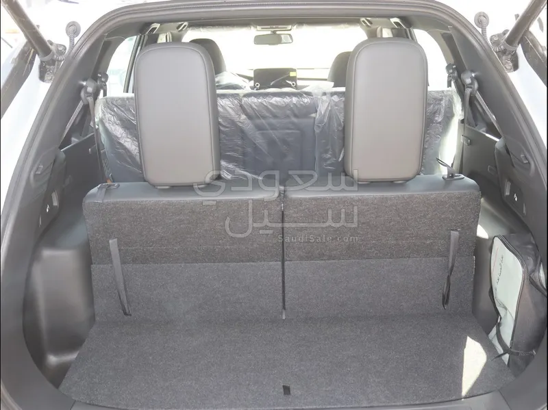 2025 متسوبيشي اوت لاندر