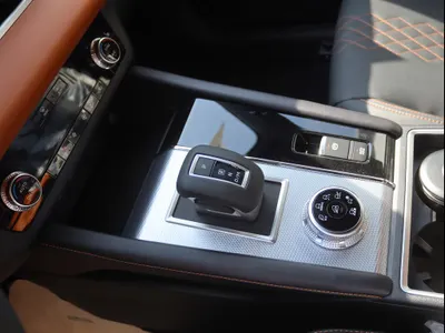 2025 متسوبيشي اوت لاندر