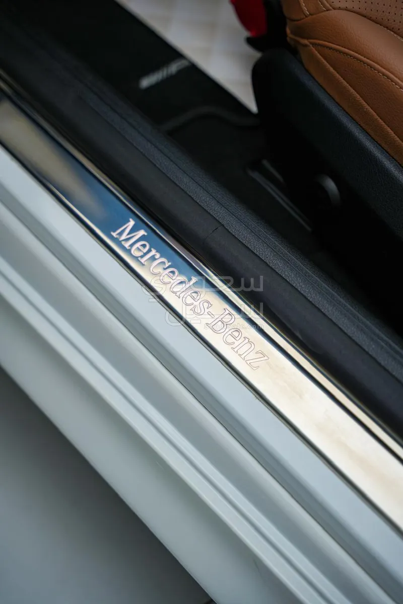 2025 مرسيدس - بنز سي إل إي 200