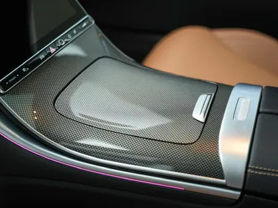 2025 مرسيدس - بنز سي إل إي 200