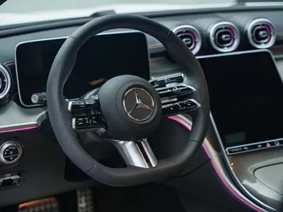 2025 مرسيدس - بنز سي إل إي 200