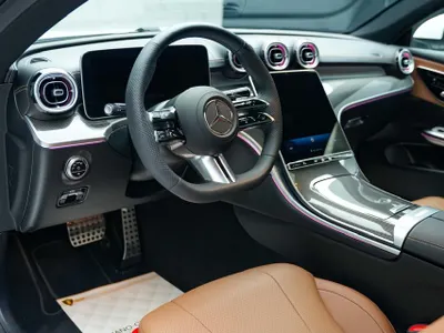 2025 مرسيدس - بنز سي إل إي 200