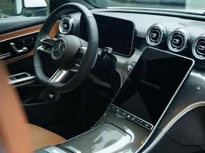 2025 مرسيدس - بنز سي إل إي 200