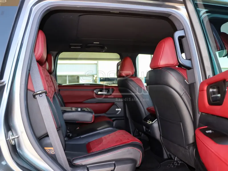 2025 نيسان باترول تيتانيوم