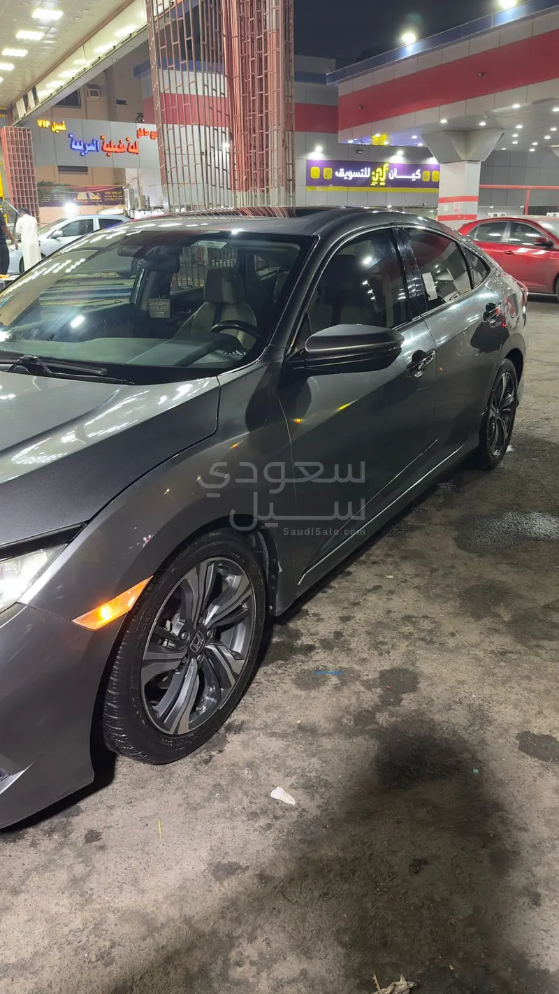 2020 هوندا سيفيك إل إكس - أي