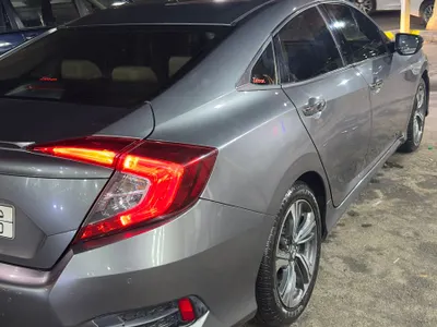 2020 هوندا سيفيك إل إكس - أي