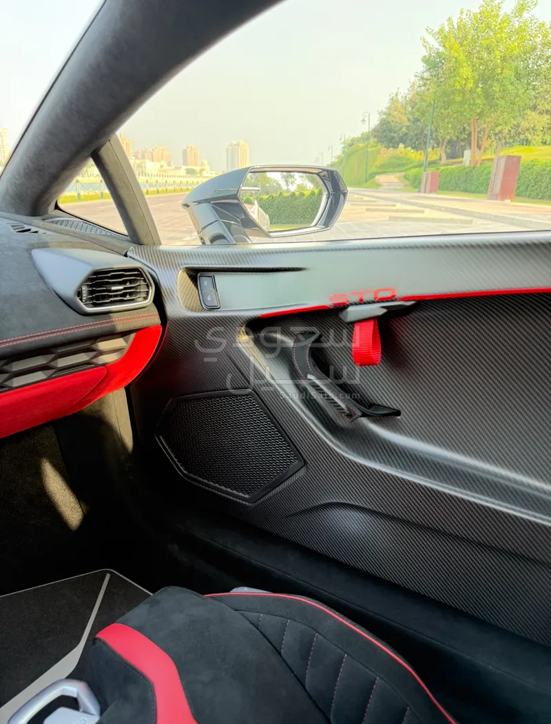 2022 لمبرجيني هوراكان إس تو أو