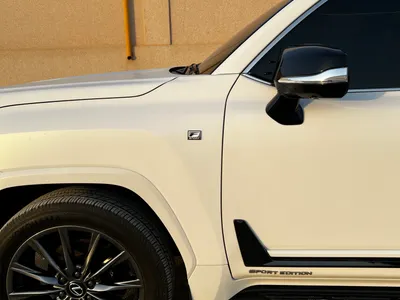 2024 لكزس إل إكس 600 إف