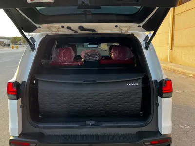 2024 لكزس إل إكس 600 إف