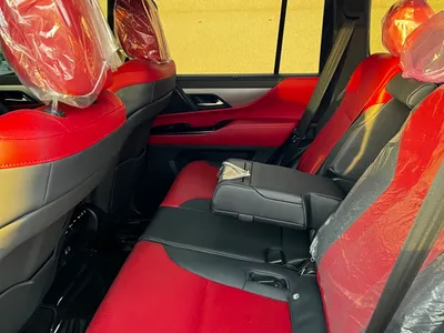 2024 لكزس إل إكس 600 إف