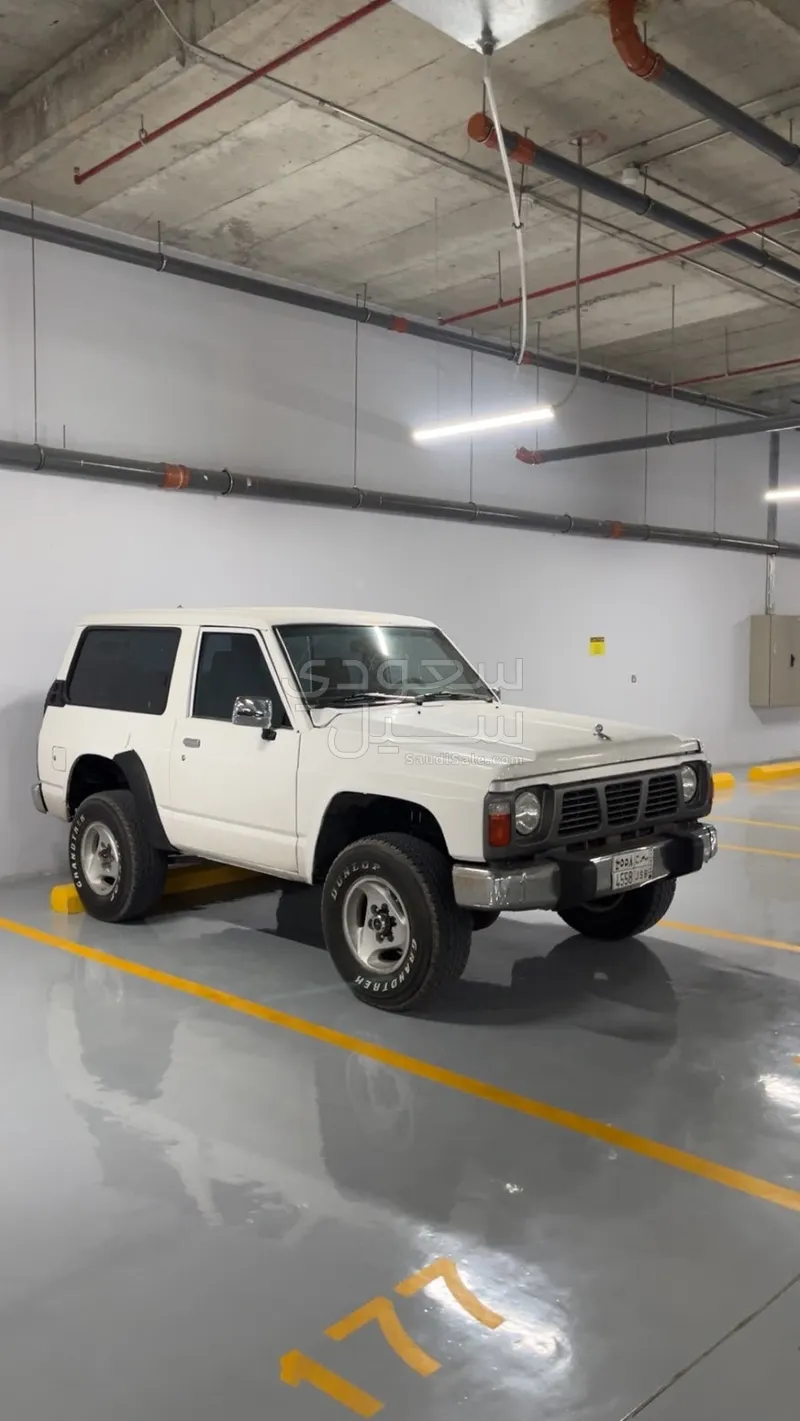 1992 نيسان باترول ربع