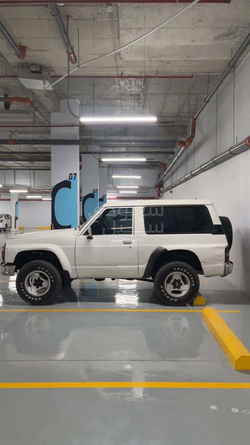 1992 نيسان باترول ربع