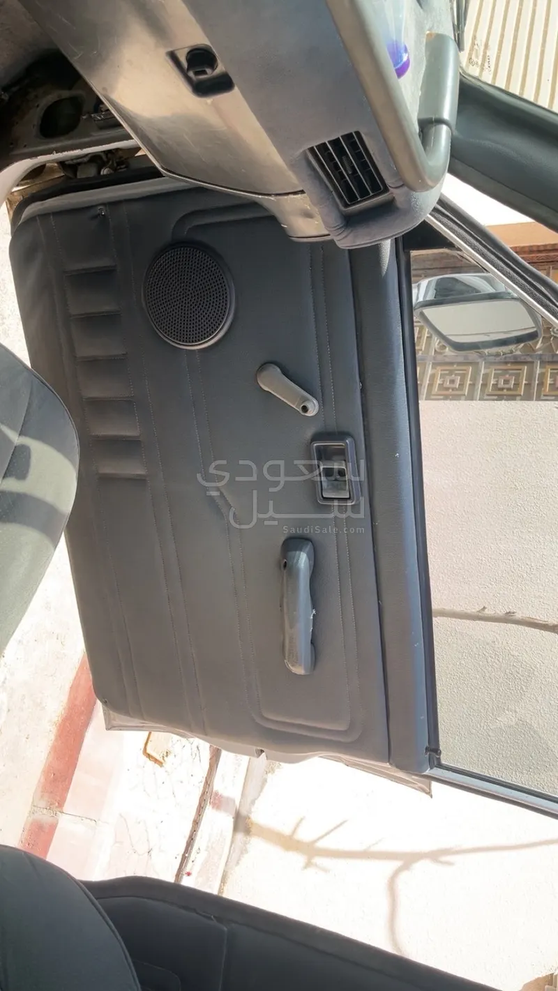 1992 نيسان باترول ربع