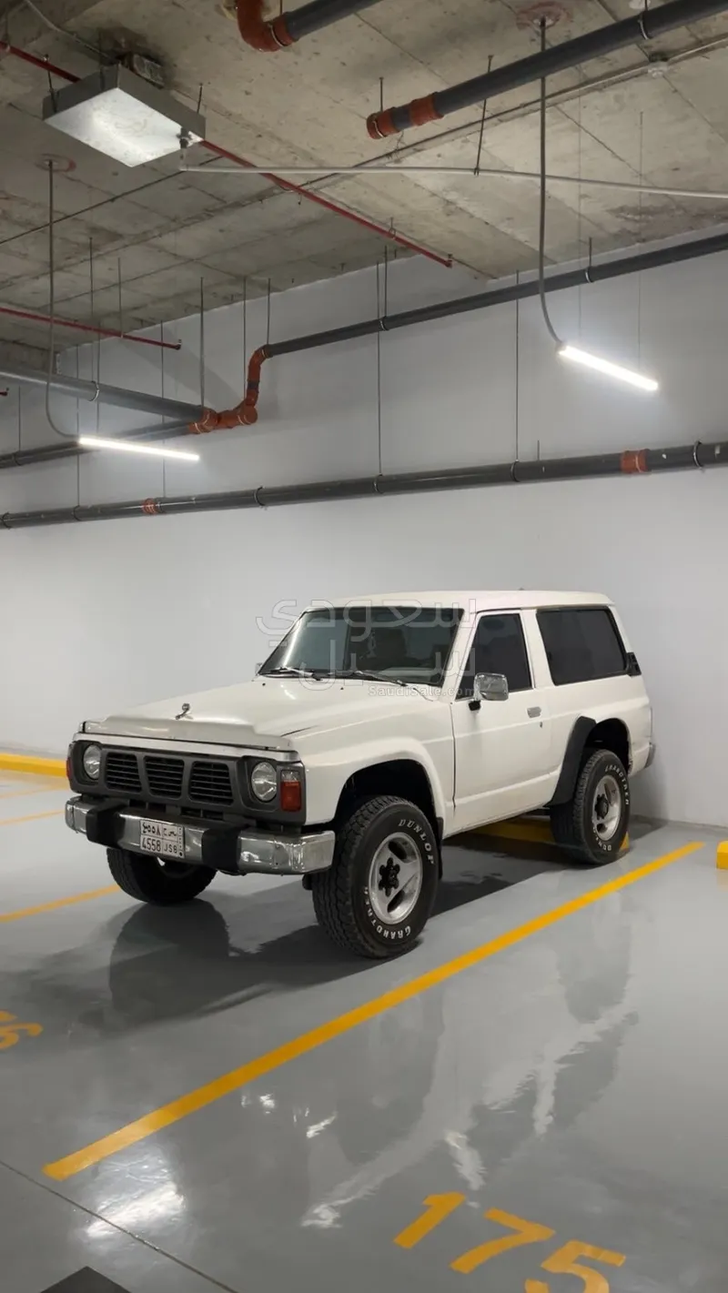 1992 نيسان باترول ربع