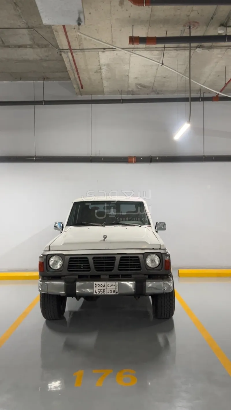 1992 نيسان باترول ربع