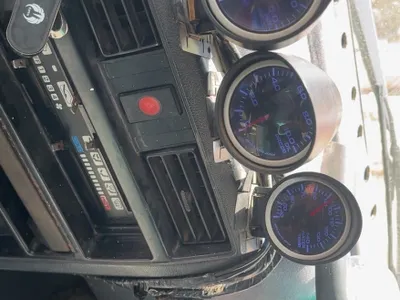 1992 نيسان باترول ربع