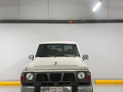 1992 نيسان باترول ربع