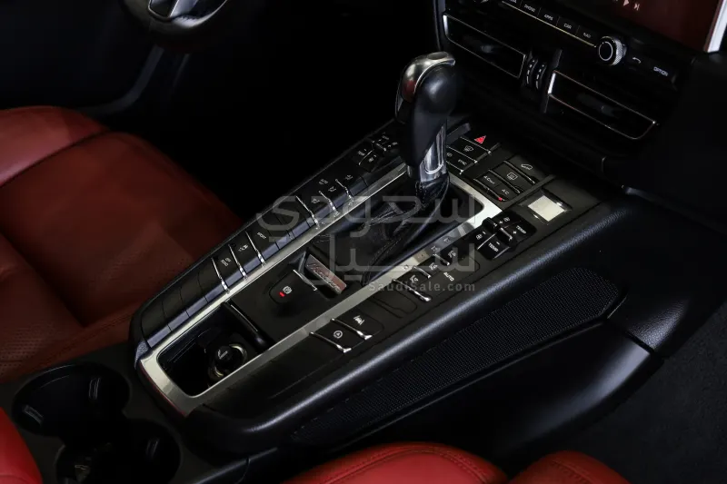 2019 بورش ماكان